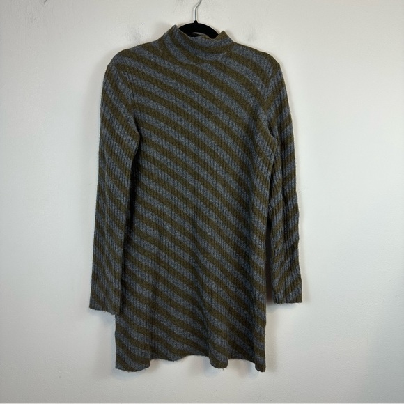 Theory | Diagonal Stripe Mock Neck Knit Sweater Tunic Size Large Wool Blend - Picture 1 of 5